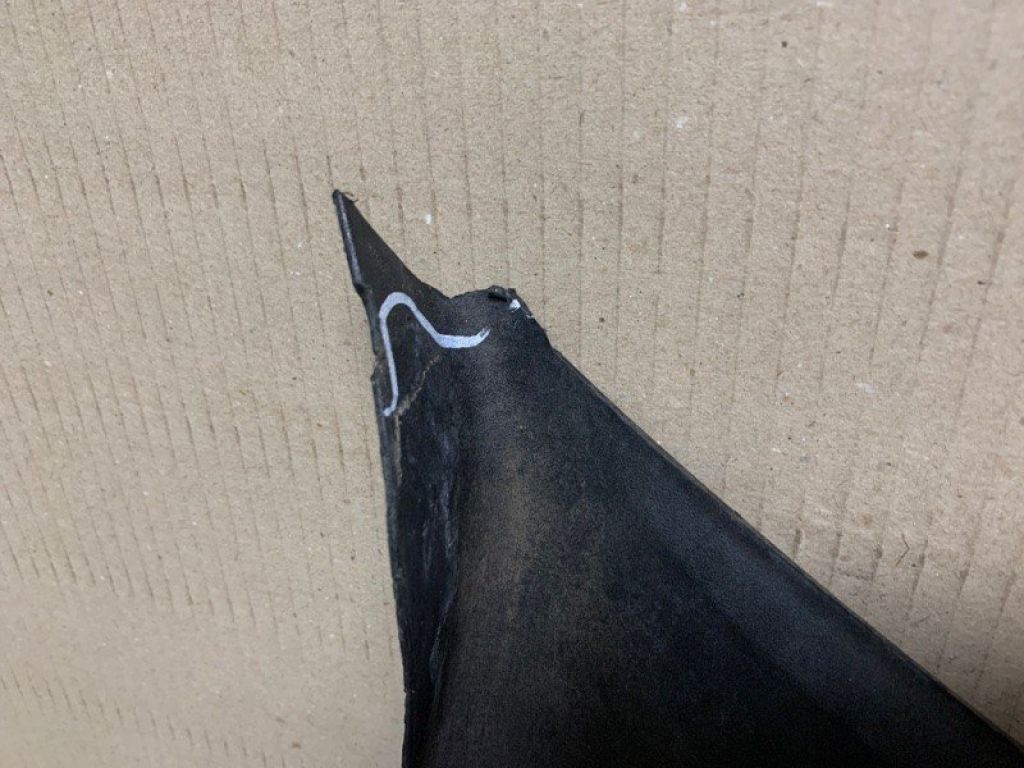 5C7 819 404 A | Пластик під лобове скло / Жабо прав. VOLKSWAGEN JETTA USA 10-17 - Фото 3