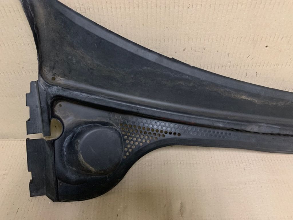 5C7 819 404 A | Пластик під лобове скло / Жабо прав. VOLKSWAGEN JETTA USA 10-17 - Фото 4