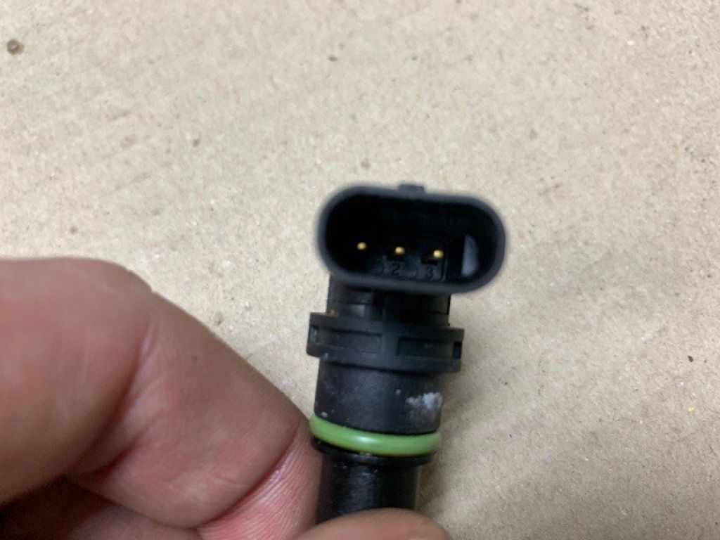 04C 907 601 A | Датчик положения распредвала VOLKSWAGEN JETTA USA 10-17 - Фото 3