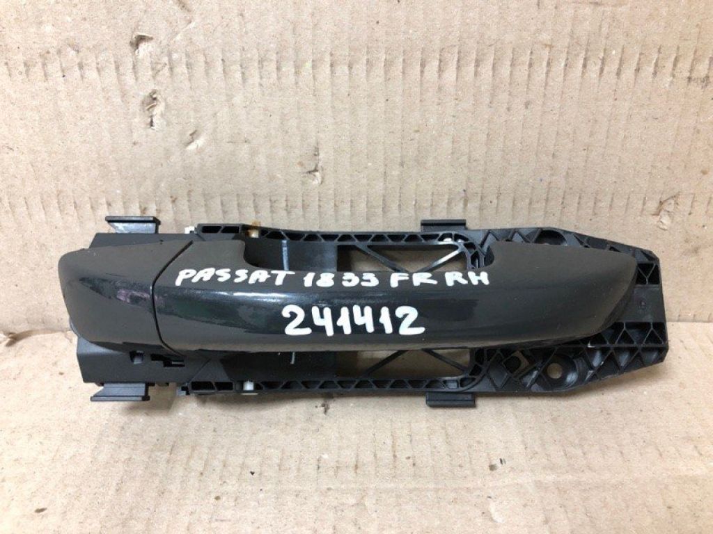 1K8 837 206 F | Ручка двери наружная передн. прав. VOLKSWAGEN PASSAT B8 14-