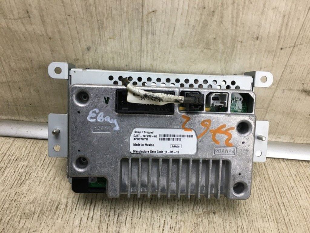 DJ5T-14F239-AJ | Монитор FORD ESCAPE 12-19 - Фото 2