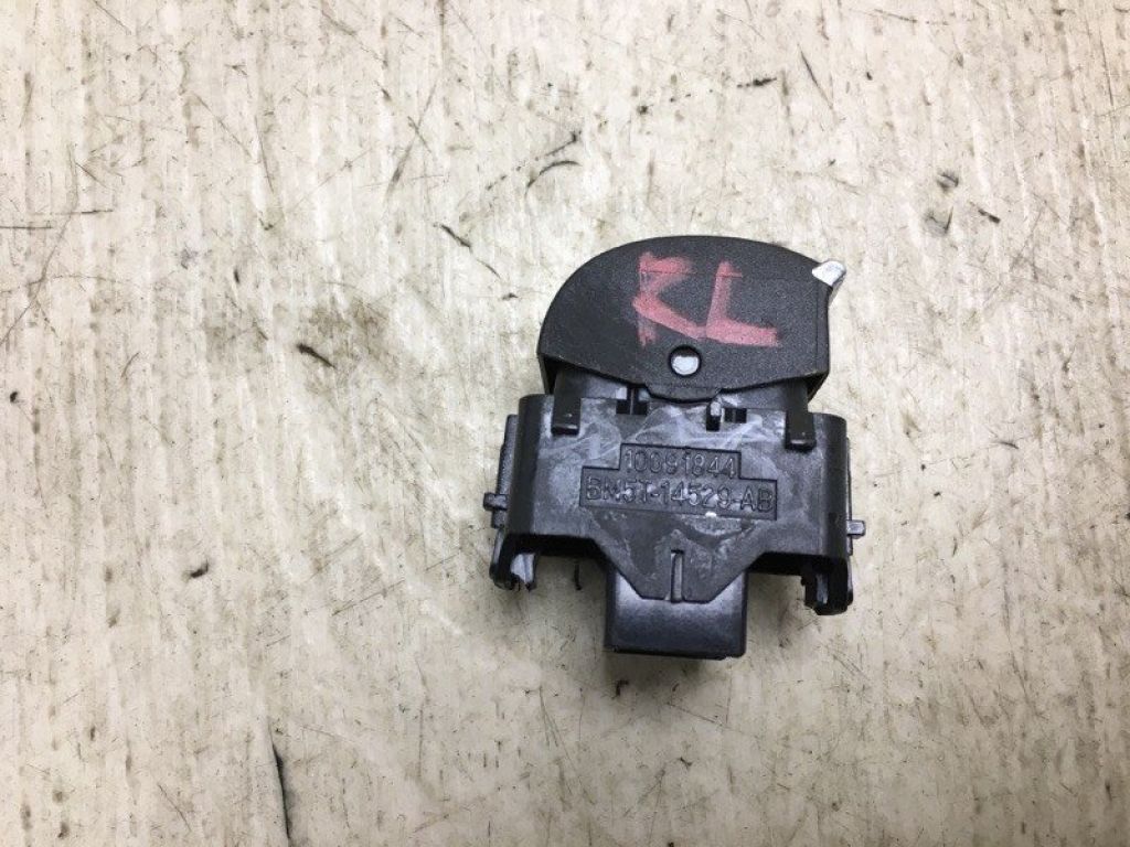 CV6Z-14529-F | Кнопка склопідіймача задн. лів. FORD ESCAPE 12-19 - Фото 3