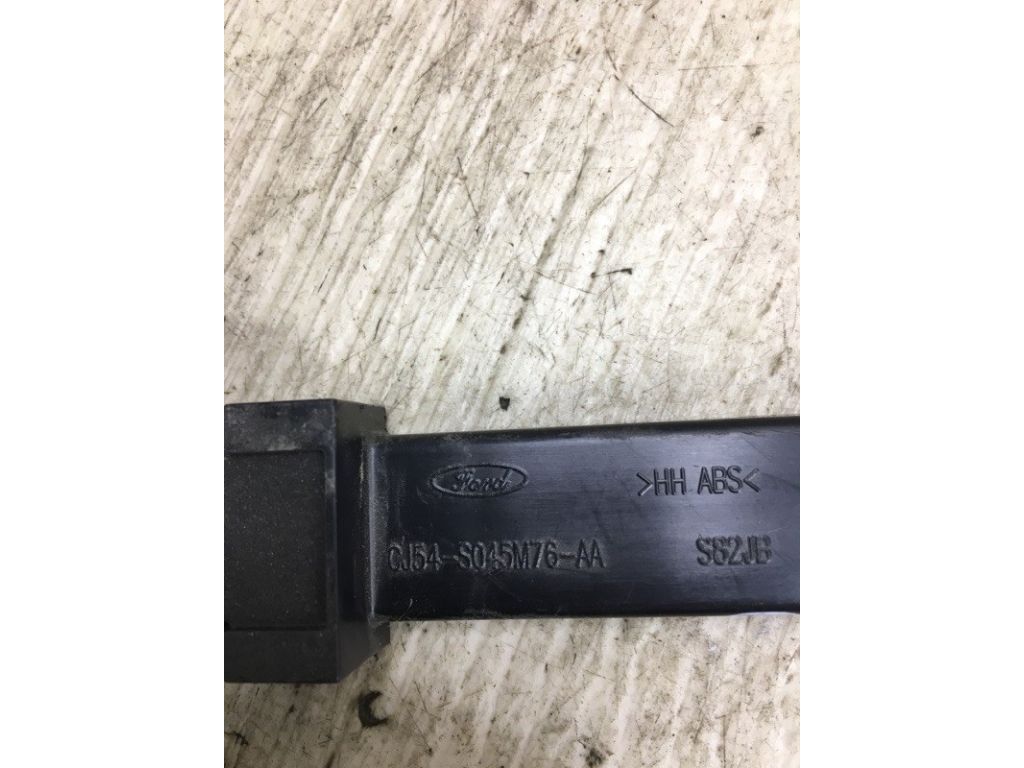 CJ5Z-78519R44-A | Кронштейн FORD ESCAPE 12-19 - Фото 3
