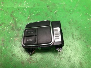 Кнопки на руль лев. JEEP PATRIOT 10-17