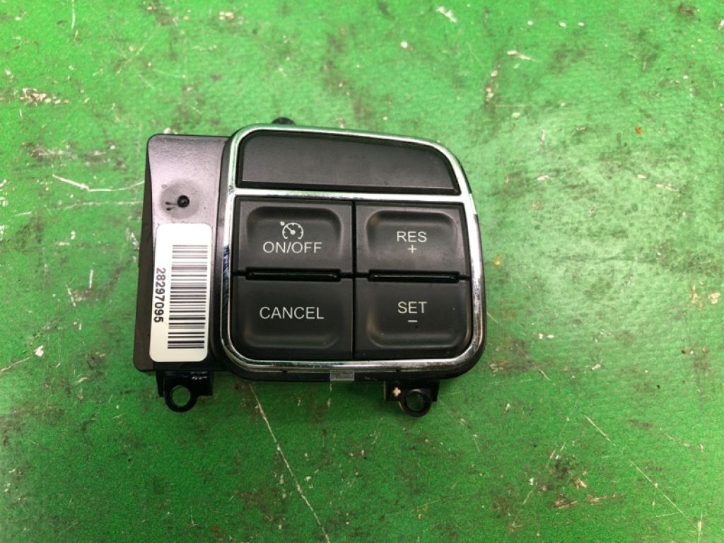 56046094AE | Кнопки на руль прав. JEEP PATRIOT 10-17
