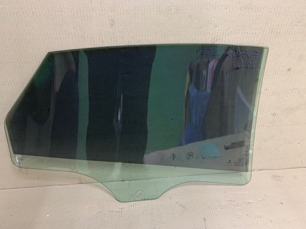 DS7Z-5425713-A | Стекло двери задн. лев. FORD FUSION 14- - Фото 2