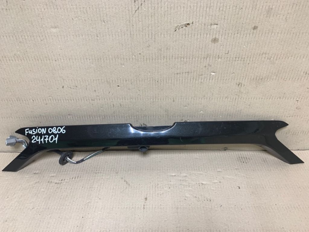 DS7Z-5443400-BA | Панель підсвічування номера FORD FUSION 14-