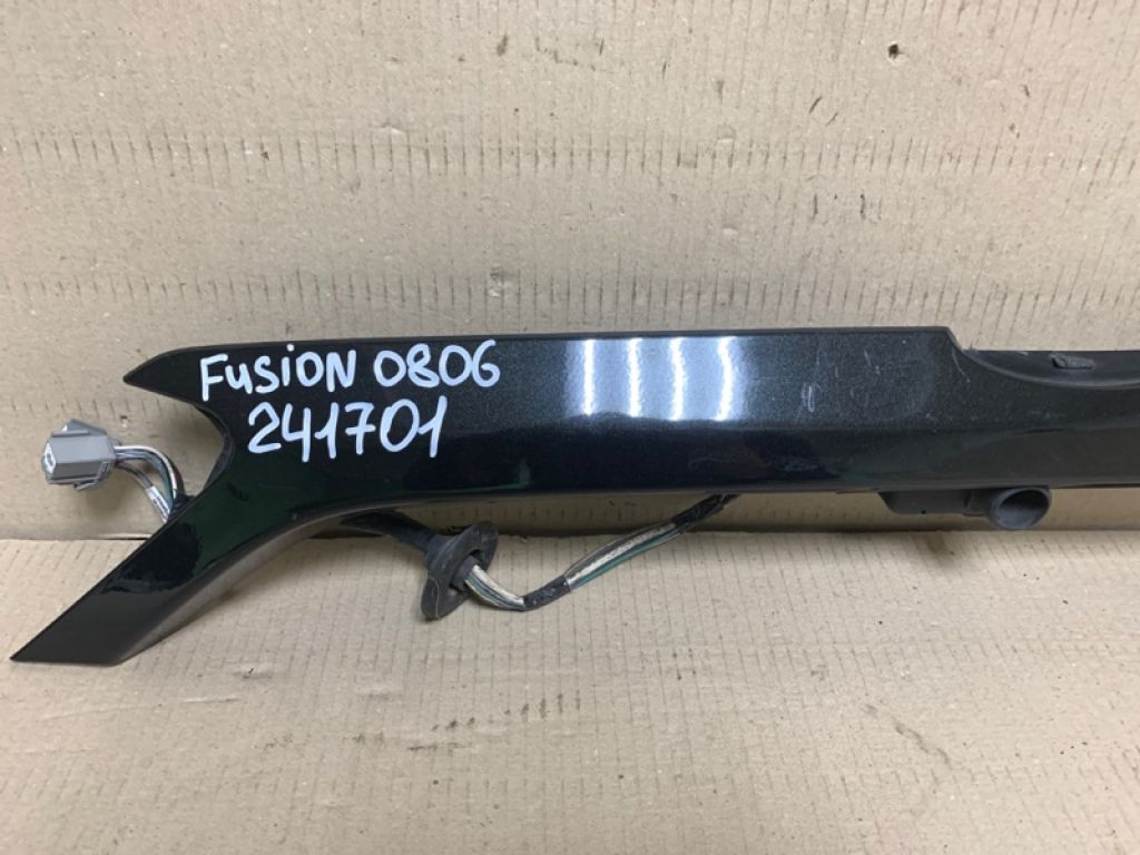 DS7Z-5443400-BA | Панель підсвічування номера FORD FUSION 14- - Фото 3