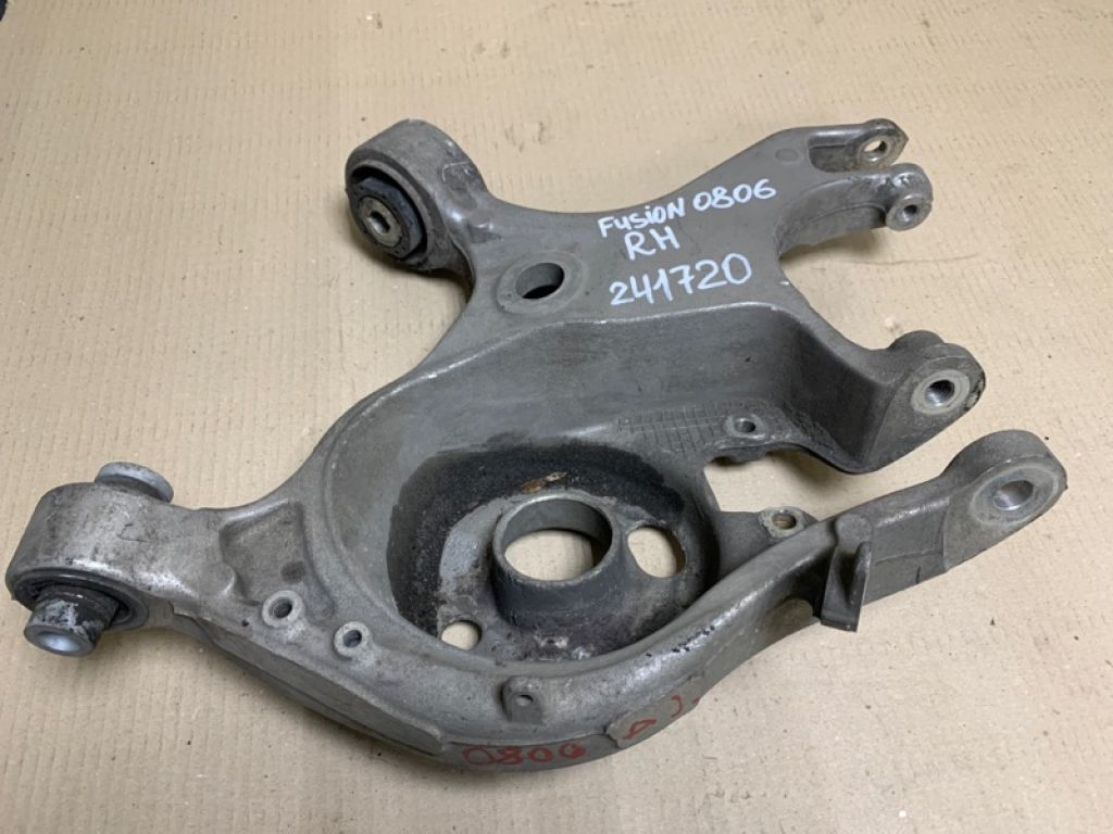 DG9Z-5500-B | Рычаг задней подвески поперечный нижний прав. FORD FUSION 14- - Фото 2