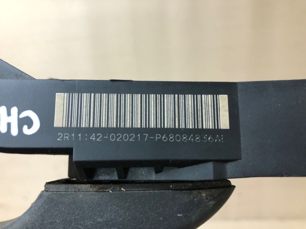 68086818AC | Ручка двері зовнішня передн. прав. JEEP CHEROKEE 14- - Фото 2