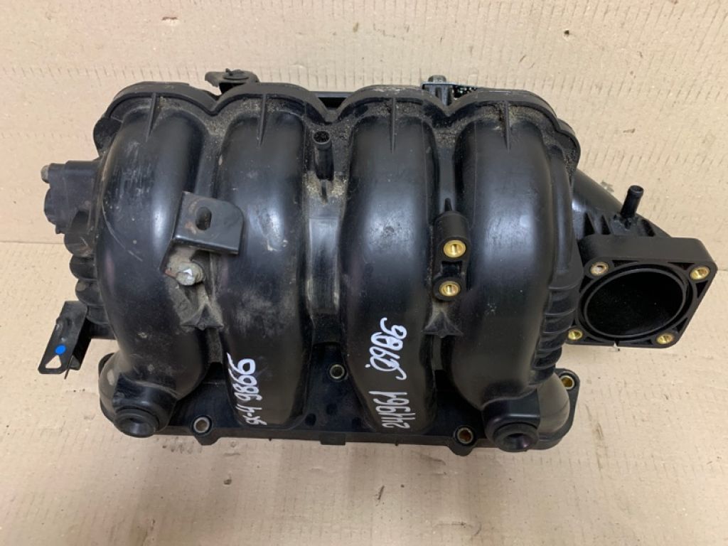 13110-80J00 | Колектор впускний SUZUKI SX4 06-13 - Фото 3