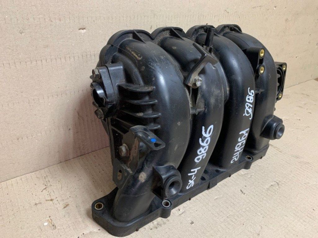 13110-80J00 | Колектор впускний SUZUKI SX4 06-13 - Фото 4