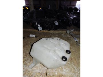 Бачок омивача HONDA ACCORD CL7 / TSX 03-08