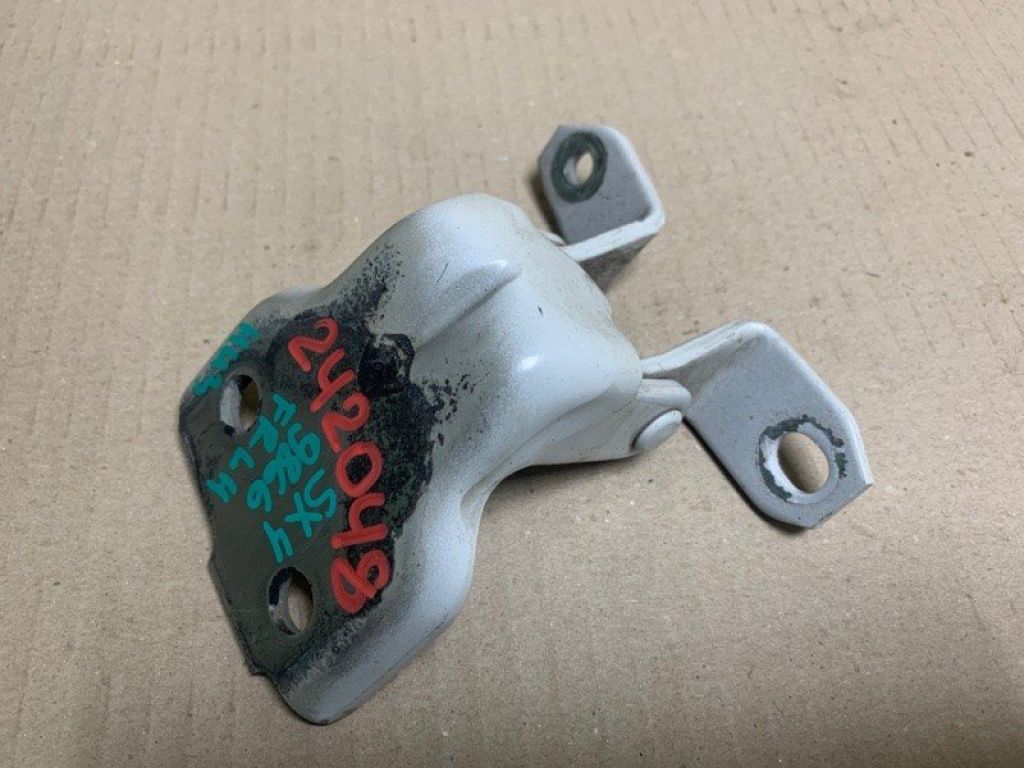 69310-63J00 | Петля двери нижняя передн. лев. SUZUKI SX4 06-13 - Фото 2