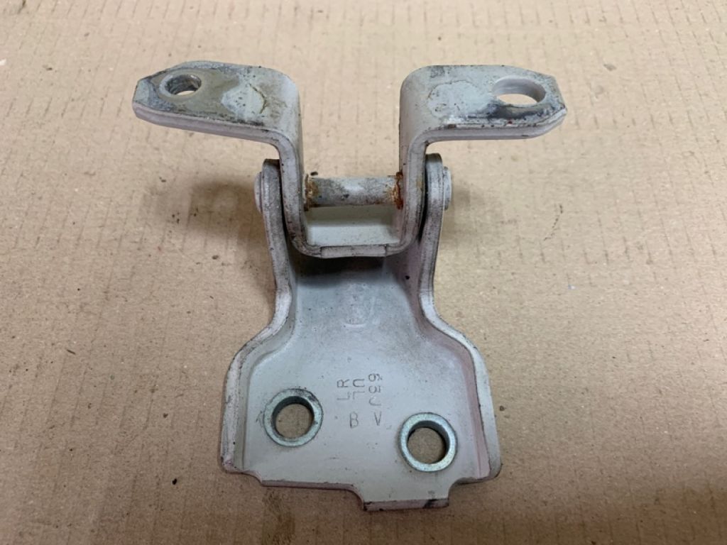 69320-63J00 | Петля двері нижня передн. прав. SUZUKI SX4 06-13 - Фото 3