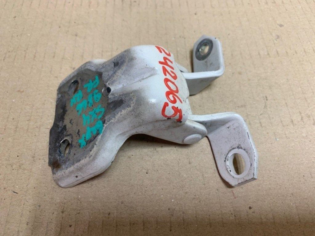 69310-63J00 | Петля двері верхня передн. прав. SUZUKI SX4 06-13 - Фото 2