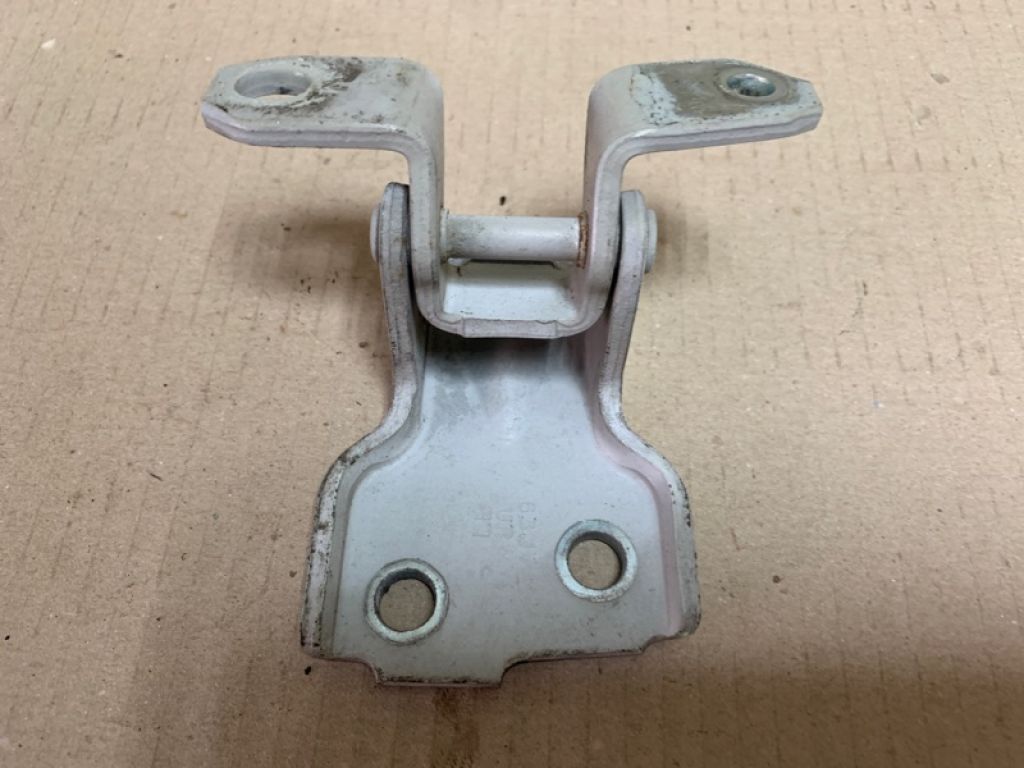 69310-63J00 | Петля двері верхня передн. прав. SUZUKI SX4 06-13 - Фото 3