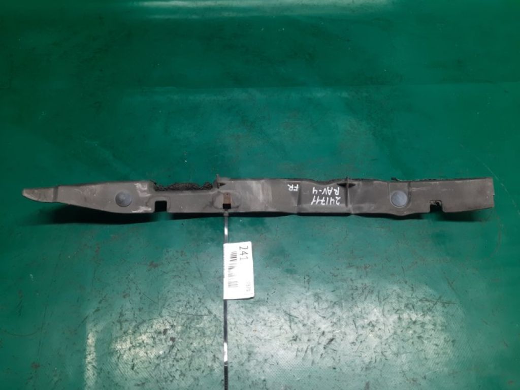 53827-42030 | Пыльник крыла передн. прав. TOYOTA RAV4 00-05