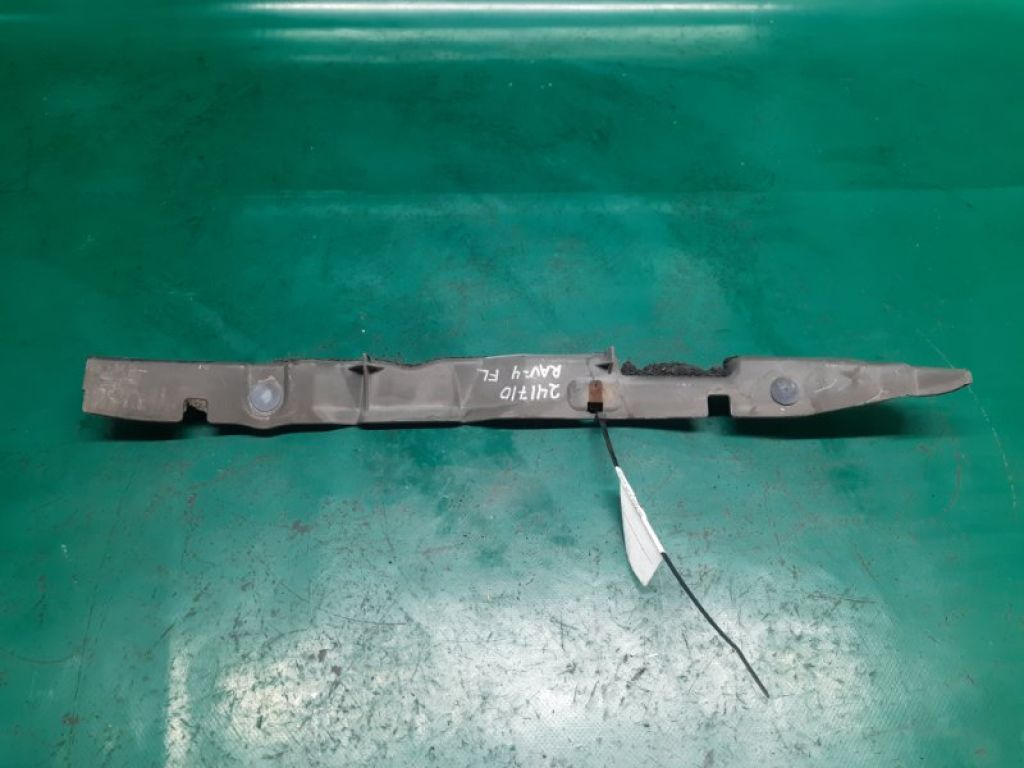 53828-42040 | Пыльник крыла передн. лев. TOYOTA RAV4 00-05
