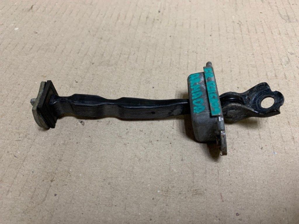 80430-ZC30A | Обмежувач дверей передн. прав. INFINITI QX56 / TITAN / ARMADA 04-16 - Фото 2