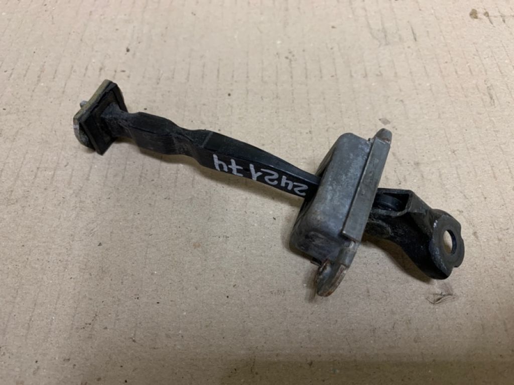 80430-ZC30A | Обмежувач дверей передн. прав. INFINITI QX56 / TITAN / ARMADA 04-16 - Фото 3