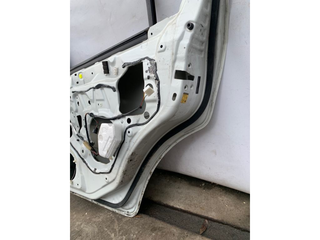 68003-75811 | Двері задн. прав. SUZUKI SX4 06-13 - Фото 10