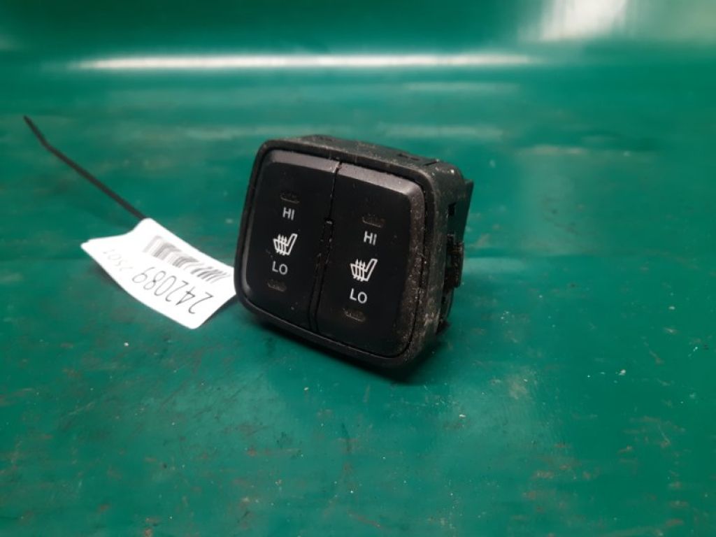 93710-3S2004X | Кнопка обігріву сидінь HYUNDAI SONATA YF 10-14 - Фото 4
