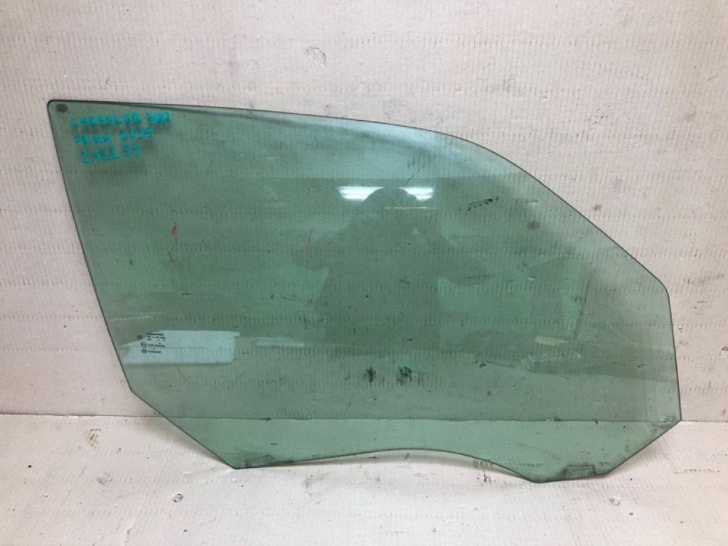 5065486AD | Скло дверей передн. прав. CHRYSLER 300 04-10