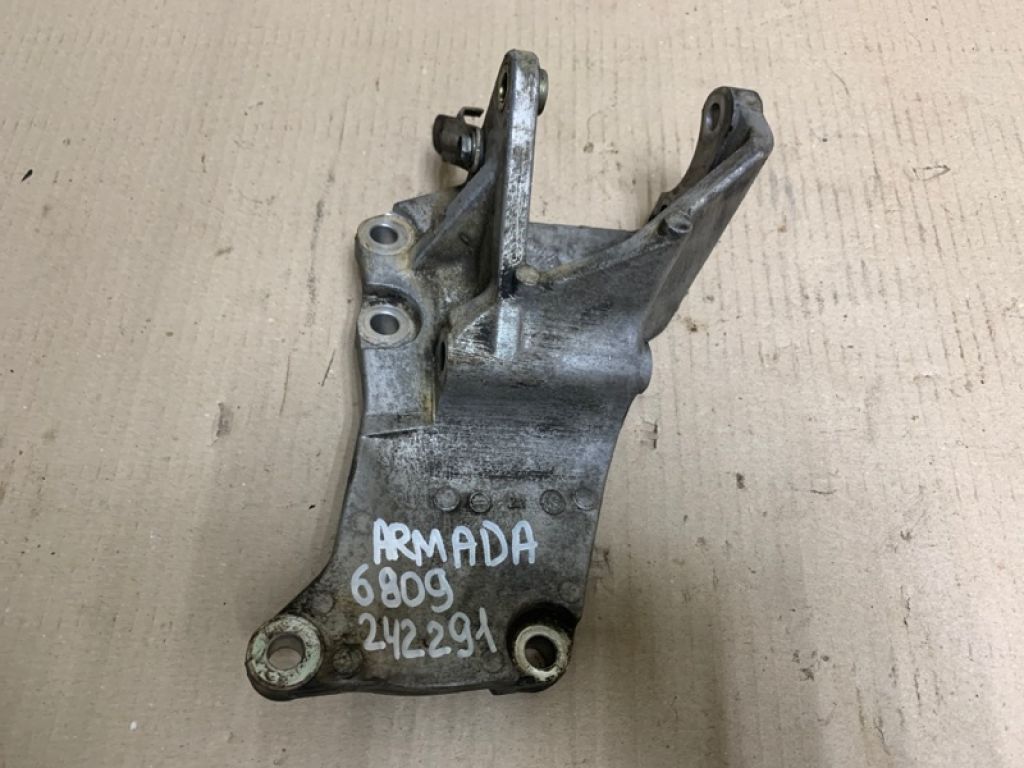 11710-7S010 | Кронтейн генератора INFINITI QX56 / TITAN / ARMADA 04-16