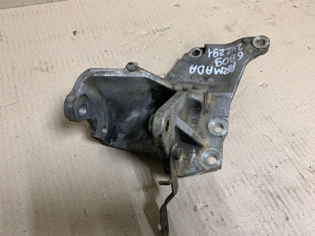 11710-7S010 | Кронтейн генератора INFINITI QX56 / TITAN / ARMADA 04-16 - Фото 4