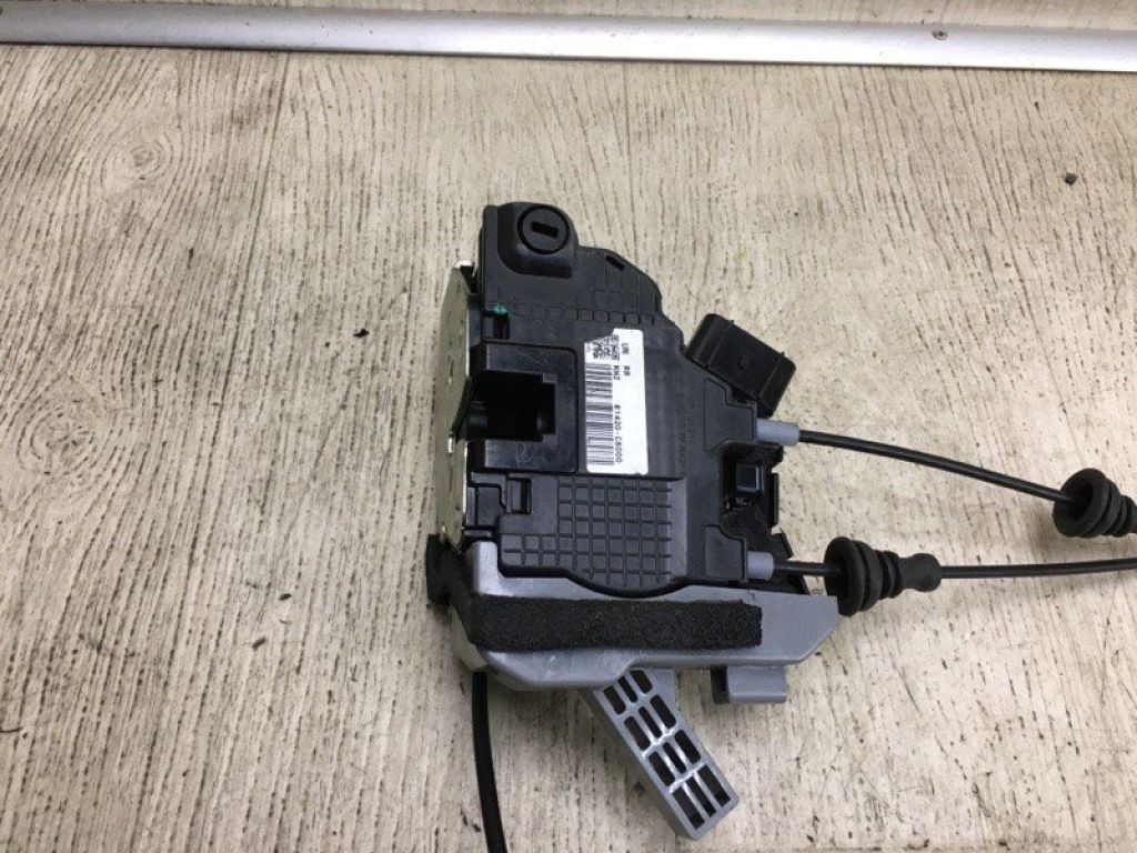 81420-C5000 | Замок двері задн. прав. KIA SORENTO UM 14- - Фото 2