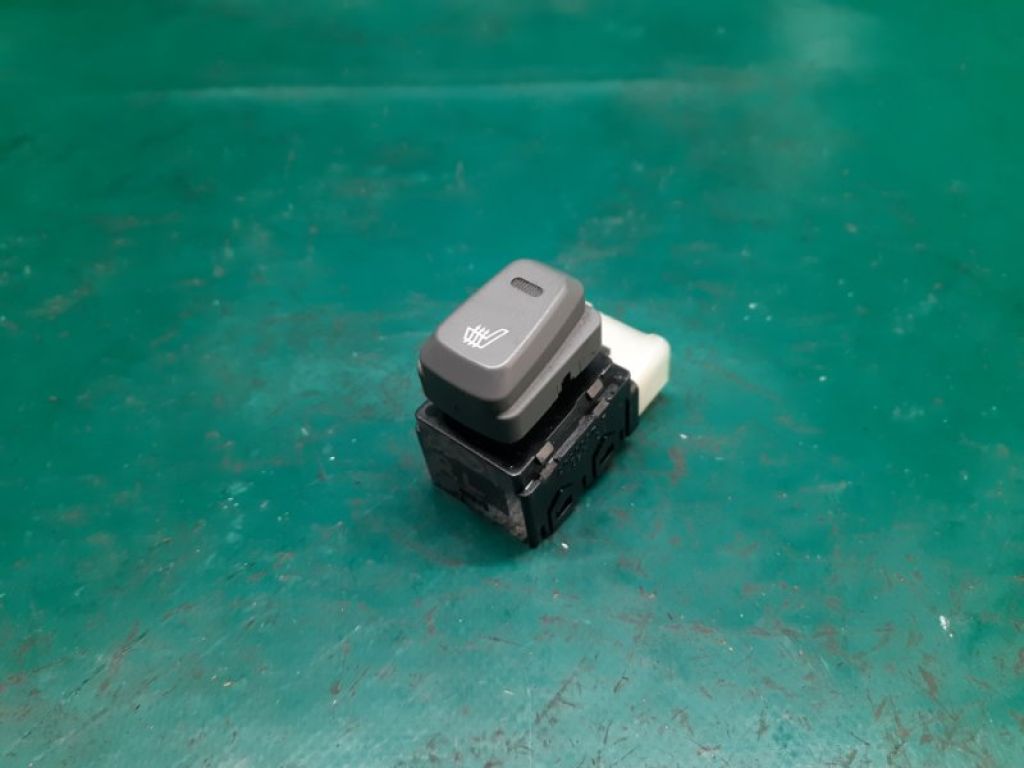 93752-3S100RAS | Кнопка обогрева сидений задн. лев. HYUNDAI SONATA YF 10-14