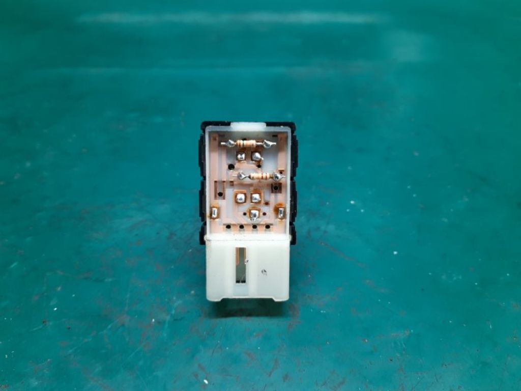93752-3S100RAS | Кнопка обогрева сидений задн. лев. HYUNDAI SONATA YF 10-14 - Фото 6