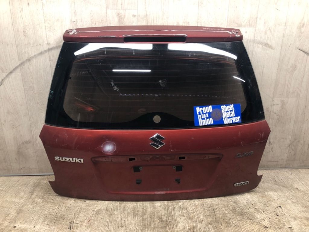 69100-81810 | Крышка багажника SUZUKI SX4 06-13