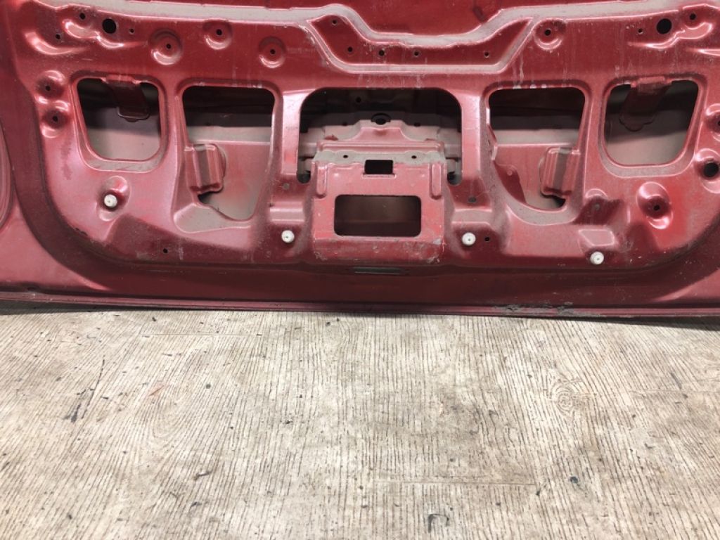 69100-81810 | Крышка багажника SUZUKI SX4 06-13 - Фото 10