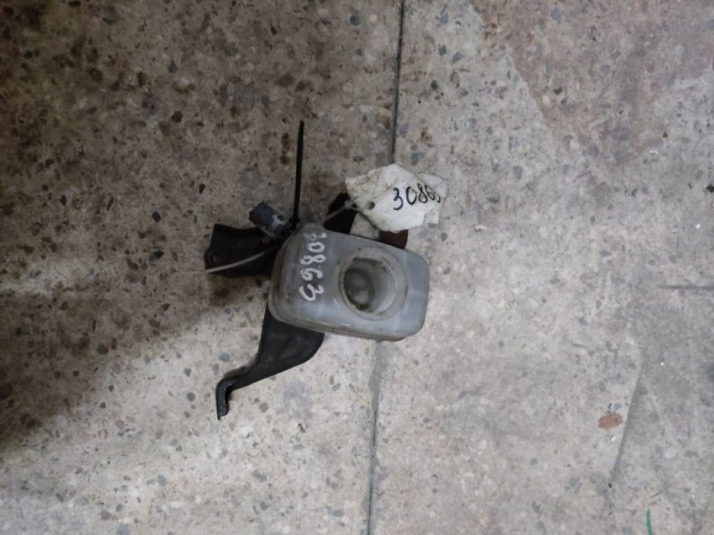 47220-48060 | Бачок главного тормозного цилиндра LEXUS RX300 98-03