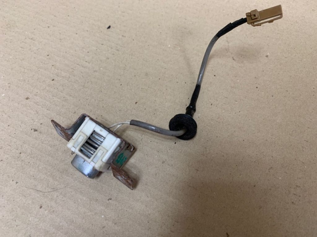 25380-JK01A | Кнопка открывания багажника наружная INFINITI G25/G35/G37/Q40 06-14 - Фото 3