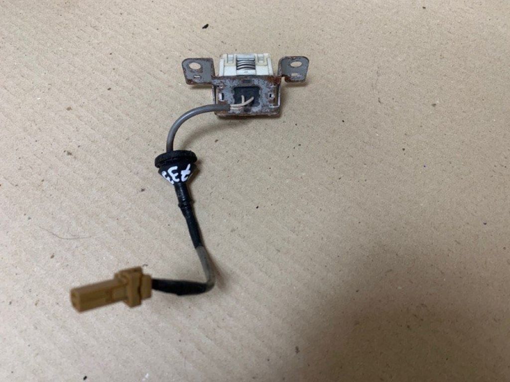 25380-JK01A | Кнопка открывания багажника наружная INFINITI G25/G35/G37/Q40 06-14 - Фото 4