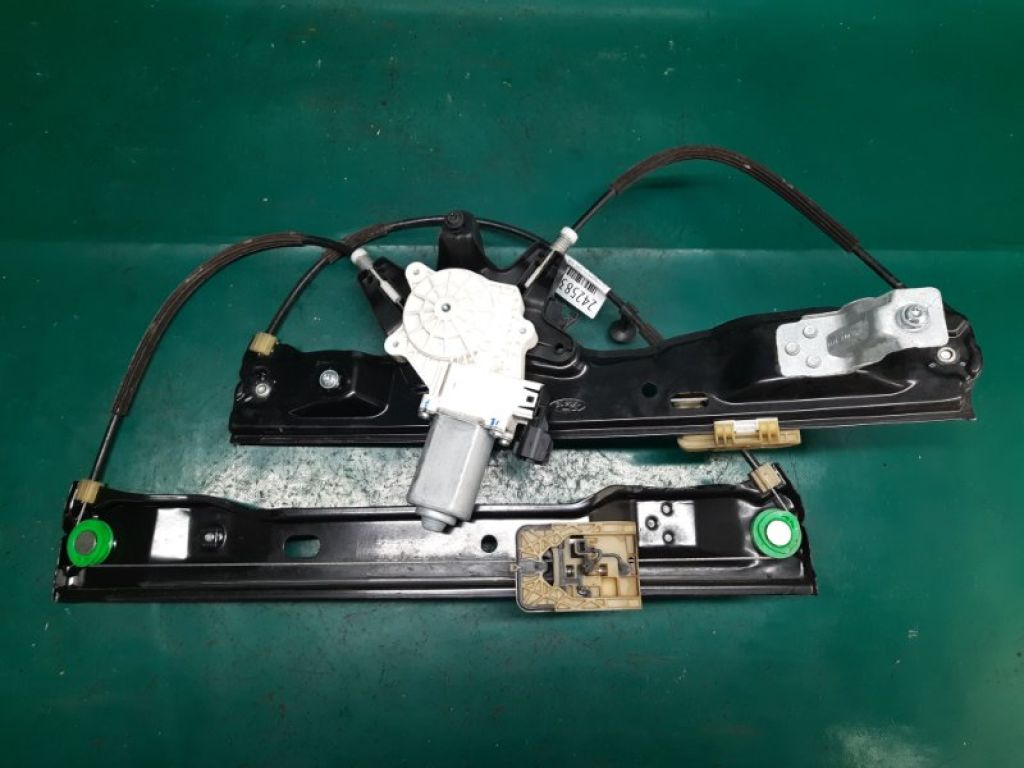 CM5Z-5823200-B | Склопідйомник передн. прав. FORD FOCUS 10-18