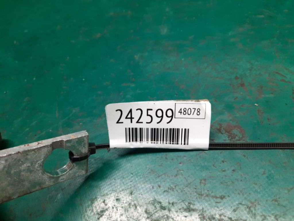 CP9Z-5422800-A | Петля двері верхня задн. прав. FORD FOCUS 10-18 - Фото 2