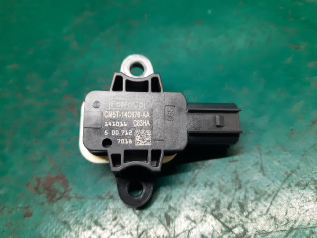 HM5Z-14B345-A | Датчик удару передн. лів. FORD FOCUS 10-18 - Фото 4