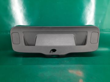 Обшивка крышки багажника VOLKSWAGEN PASSAT B8 14-