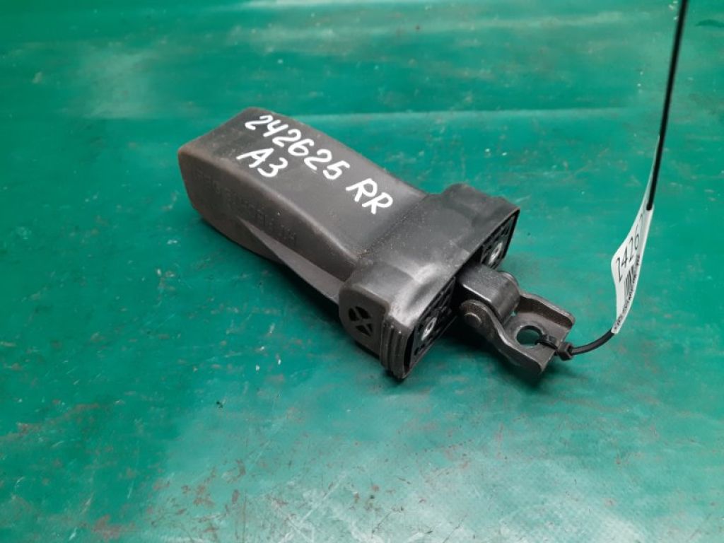 8V5 839 249 | Ограничитель двери задн. прав. AUDI A3 (8V) 12–17