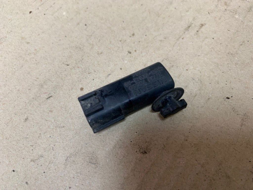 27722-7S000 | Датчик температури зовнішнього повітря INFINITI QX56 / TITAN / ARMADA 04-16 - Фото 2