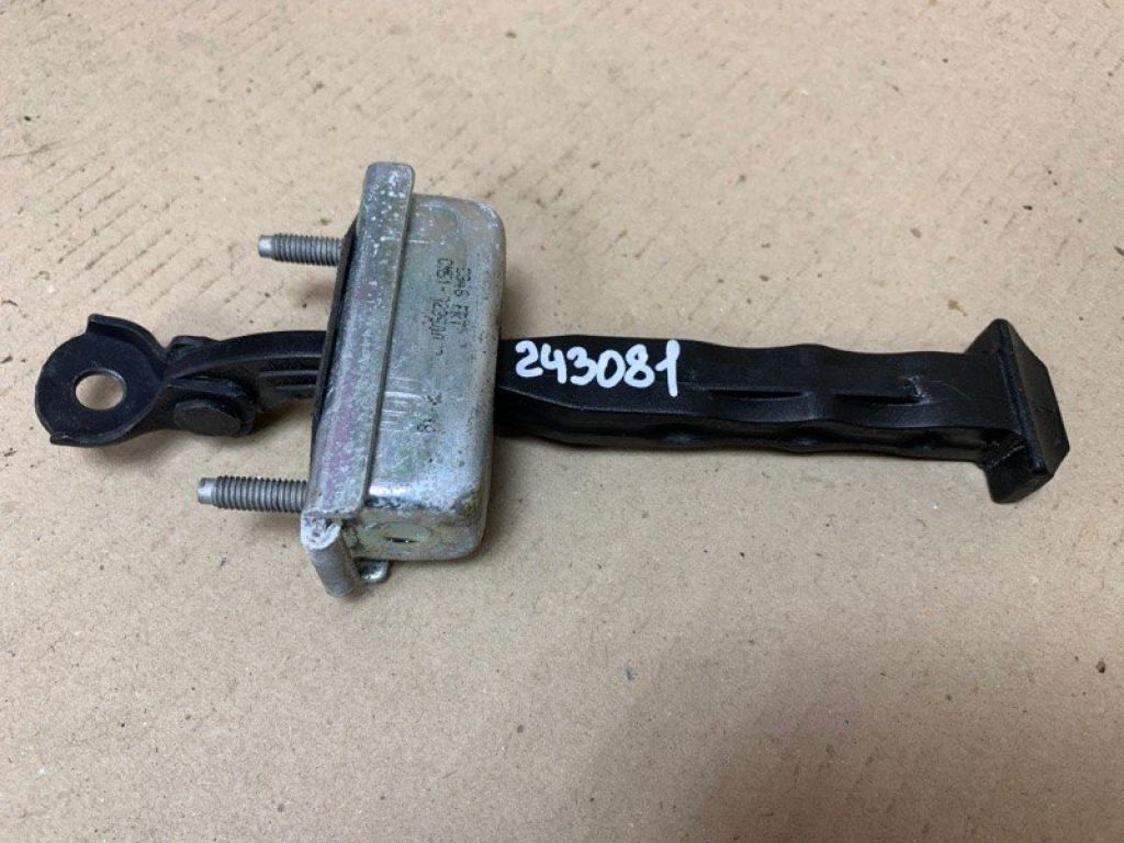 CP9Z-5823500-A | Ограничитель двери передн. прав. FORD FOCUS 10-18
