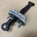 CP9Z-5823500-A | Ограничитель двери передн. прав. FORD FOCUS 10-18 - Превью 3