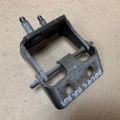 CP9Z-5842900-A | Петля крышки багажника прав. FORD FOCUS 10-18 - Превью 2