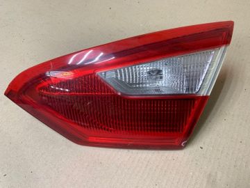 Фонарь внутренний прав. FORD FOCUS 10-18