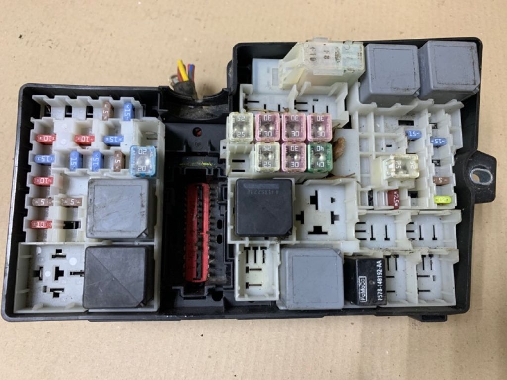 14A068 | Блок предохранителей моторный отсек FORD FOCUS 10-18 - Фото 6