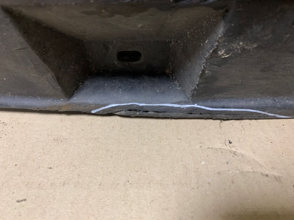 CP9Z-5810176-B | Накладка порогу зовнішня прав. FORD FOCUS 10-18 - Фото 4